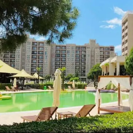 Boutique Royal Barcelo E402 Apartment